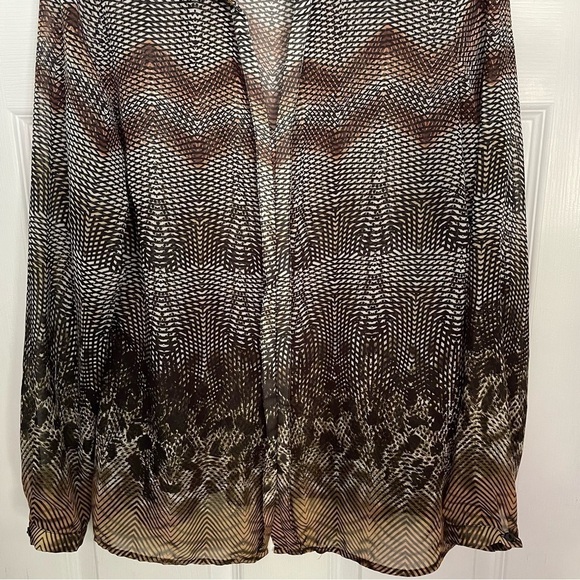 Edit by Jeanne Beker Printed Button Up Blouse Medium - Picture 8 of 8